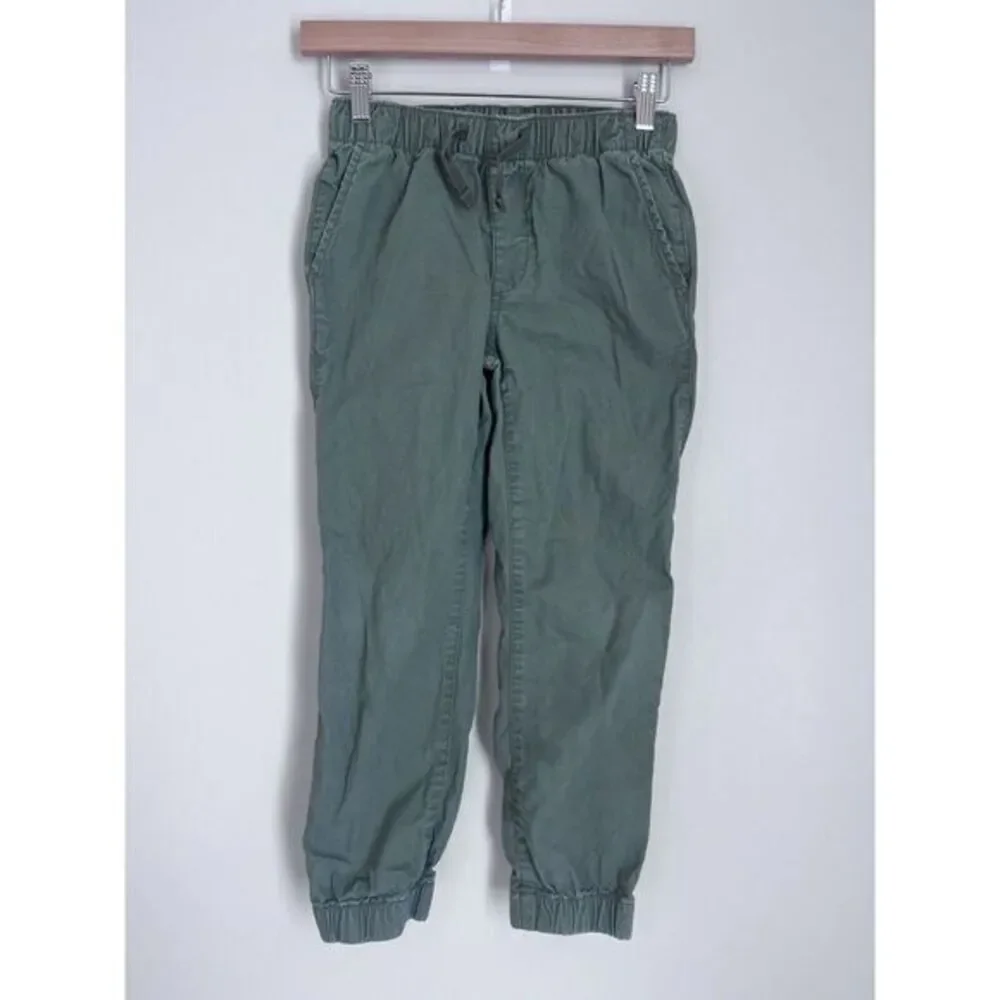 Gap Kids Boys Size Medium Green Pull on Long Pants Side Pockets Elastic Cuffs